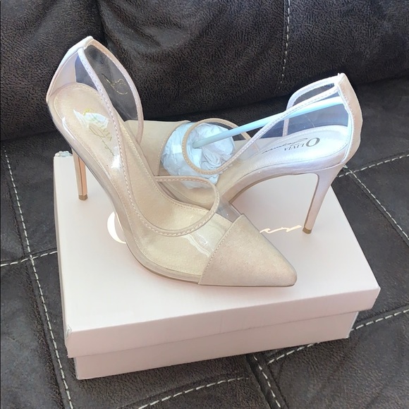 Heels - Picture 2 of 3